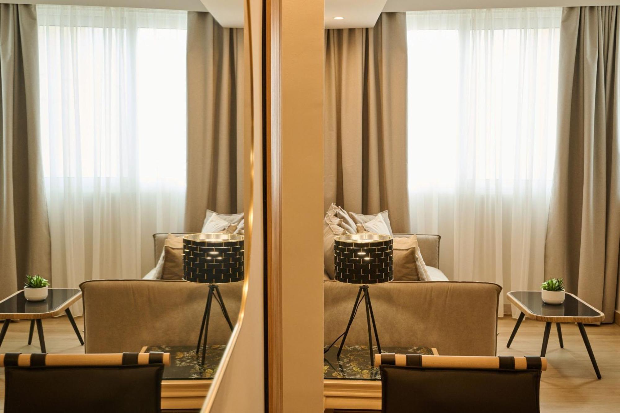 Acropolis Muses - Downtown Luxury Apartments Athen Eksteriør bilde